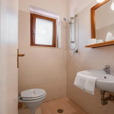 Rosaspina - 6 *